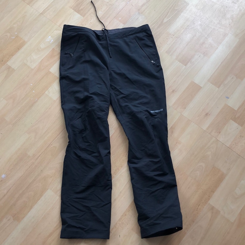 Women’s Patagonia snow pants